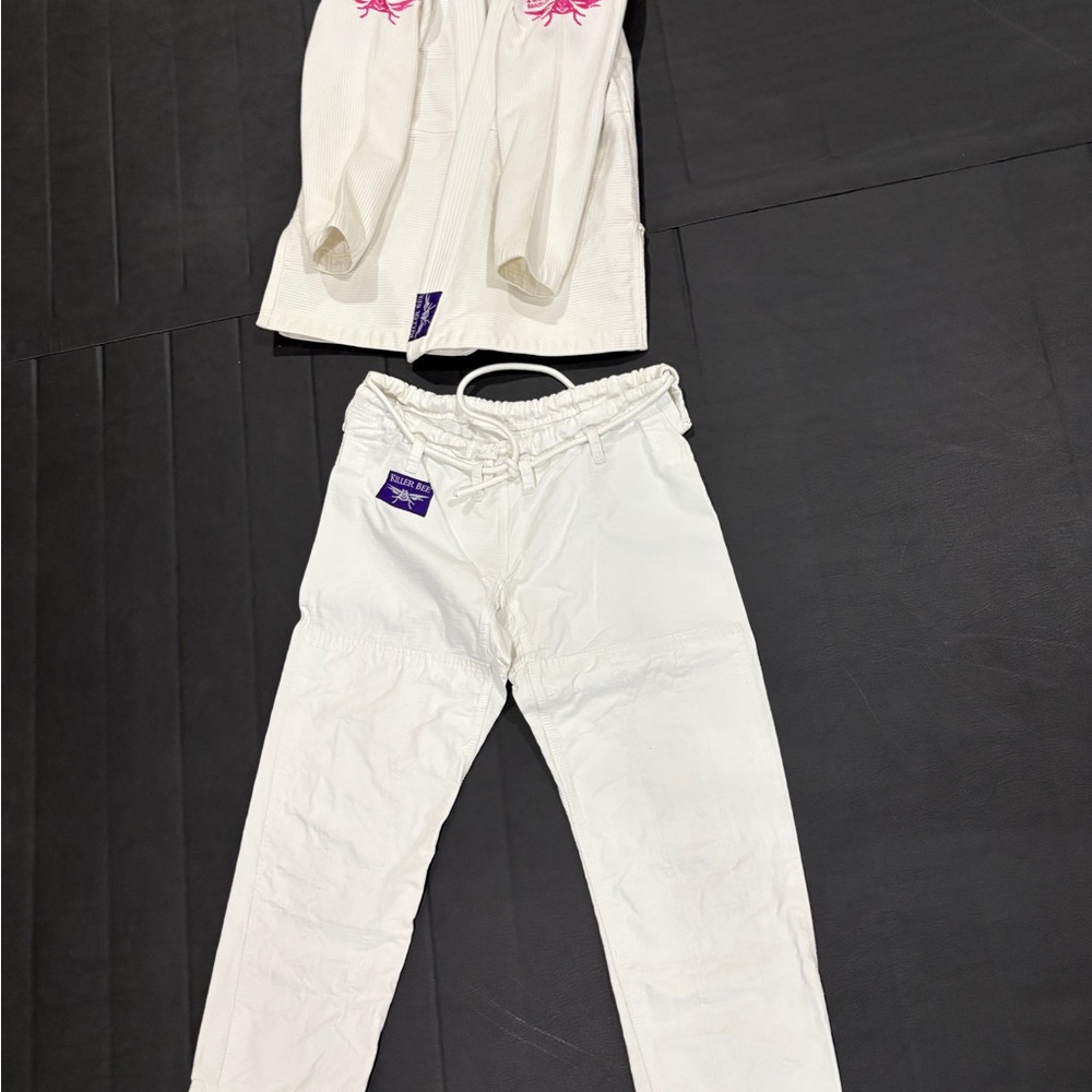 Killer Bee BBJ Gi with Pink Embroidery size F-1
